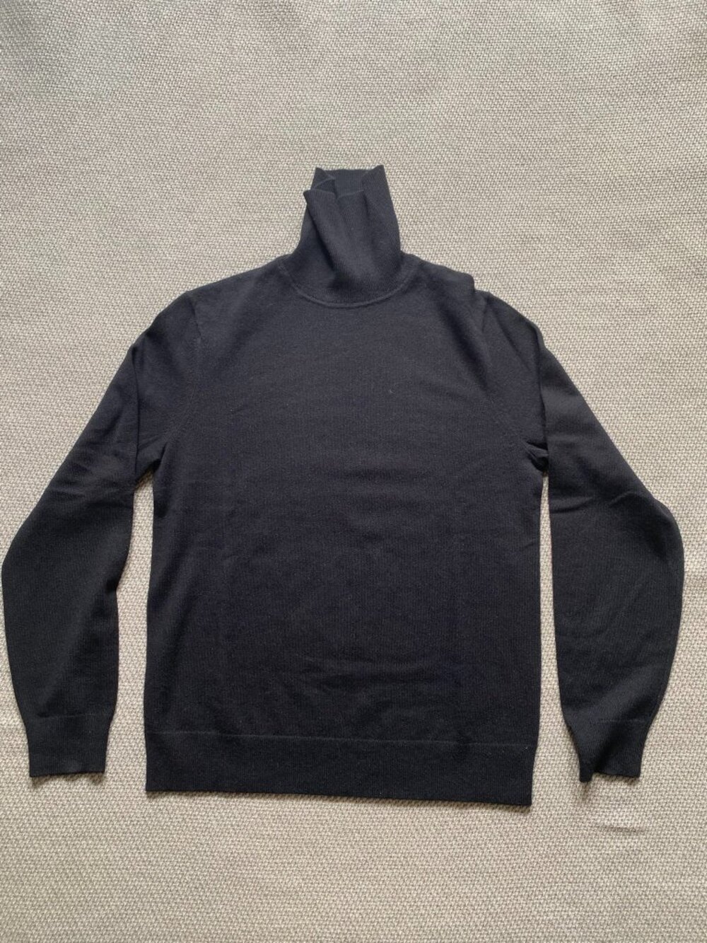 Theory Hilles black cashmere turtleneck sweater, men’s xs